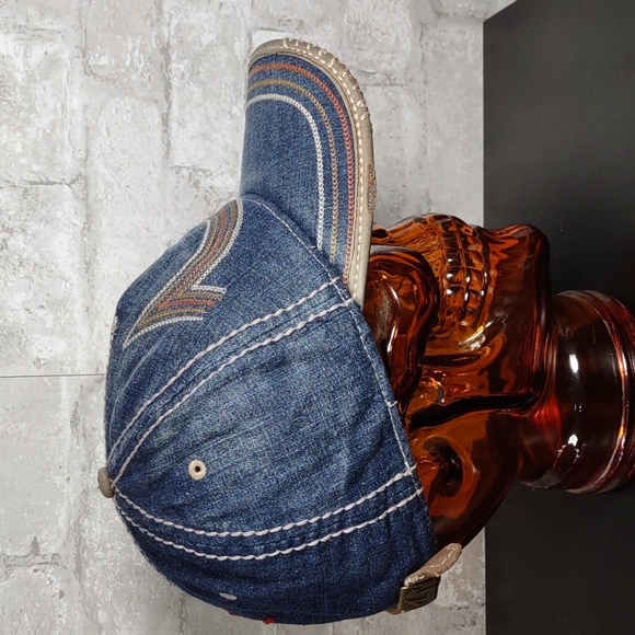 Vintage True Religion Embroidered Horseshoe Logo Baseball Cap - Picture 2 of 10